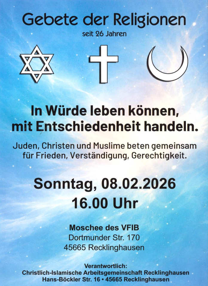 Auf dem Bild sieht man die Einladung zu den Gottesdiensten begleitet mit dem  Projektchor. : Strahler in der Kirche mit blauem Licht